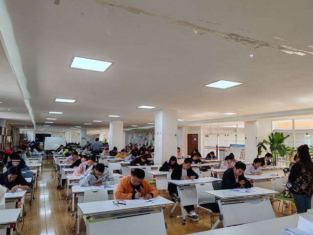 调整大小 B407A7ED21FA285EAA37B32ACCAFEA04.jpg